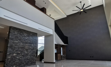 Casa en Misión de los Lagos con Alberca En VENTA 21,500,000 MXN