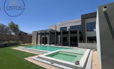 Casa en Misión de los Lagos con Alberca En VENTA 21,500,000 MXN