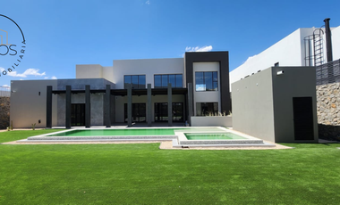 Casa en Misión de los Lagos con Alberca En VENTA 21,500,000 MXN