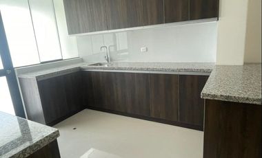 HERMOSO DEPARTAMENTO EN  URB. PRIVADA CERRO COLORADO