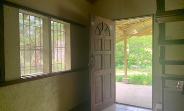 RESIDENTIAL LOT FOR SALE WITH FIXER UPPER HOUSE ID 14878