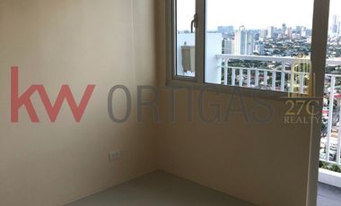 2 BR Penthouse Unit for Rent at Mezza 2 Residences, Quezon City