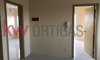 2 BR Penthouse Unit for Rent at Mezza 2 Residences, Quezon City