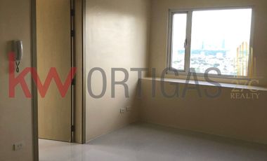 2 BR Penthouse Unit for Rent at Mezza 2 Residences, Quezon City