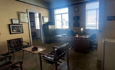 Vendo oficina en el centro de Medellín