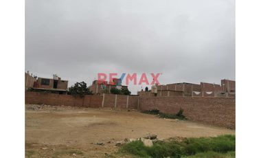 Se Vende Terreno De 138 M2 Urb. Santa María Del Rosal Lote 12