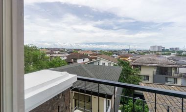 FOR RENT/SALE: 2 Bedroom Fully Furnished Unit in MCKINLEY GARDEN VILLAS