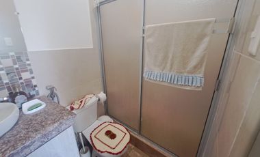 Villa con amplio patio en venta, a pocos metros de playa de San Jacinto, Manabí Ecuador