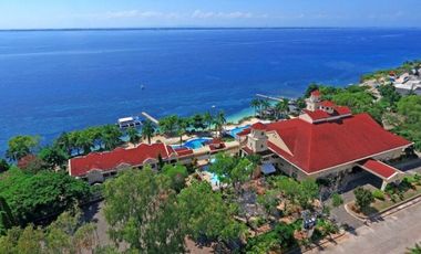 Luxury Brandnew 5 Bedrooms House with Pool within a Beach Resort Subdivision