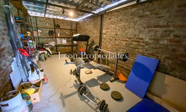 León Propiedades vende hermosa casa con gran galpón en sector Lo Águila, Curacaví