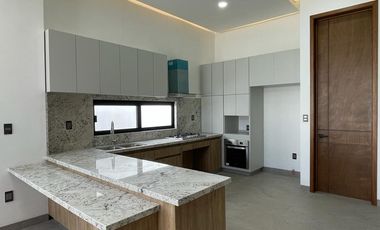 Casa Nueva en Venta de Una Planta en Valles del Molino. León, Guanajuato.
