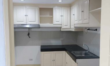 FOR LEASE: 8 WACK WACK 3BR UNIT