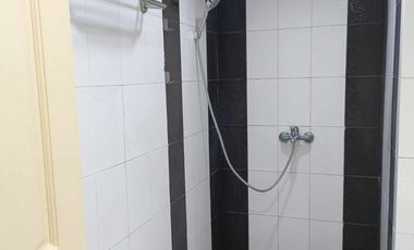 FOR LEASE: 8 WACK WACK 3BR UNIT