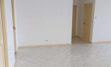 FOR LEASE: 8 WACK WACK 3BR UNIT