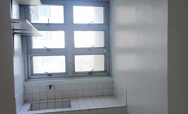 FOR LEASE: 8 WACK WACK 3BR UNIT