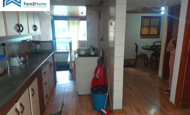CASA EN VENTA TRES PISOS EXCELENTE UBICACIÓN