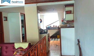 CASA EN VENTA TRES PISOS EXCELENTE UBICACIÓN