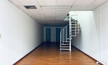 PR15758 Loca en arriendo en el sector Barrio Colombia, Medellin