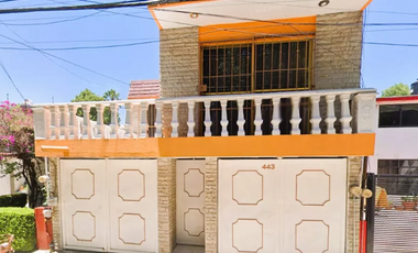 Casa en Valle Dorado Tlalnepantla en Remate Bancario cerca de  Parque tematico