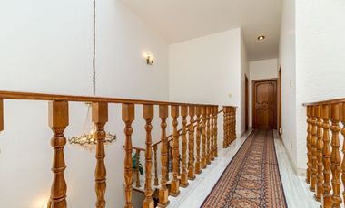 VENTA DE CASA EN VILLA COAPA CON ESPACIOS AMPLIOS Y EXCELENTE ILUMINACIÓN