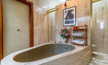 VENTA DE CASA EN VILLA COAPA CON ESPACIOS AMPLIOS Y EXCELENTE ILUMINACIÓN