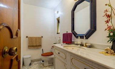 VENTA DE CASA EN VILLA COAPA CON ESPACIOS AMPLIOS Y EXCELENTE ILUMINACIÓN