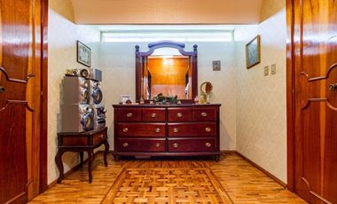 VENTA DE CASA EN VILLA COAPA CON ESPACIOS AMPLIOS Y EXCELENTE ILUMINACIÓN