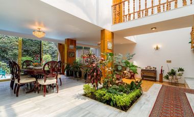 VENTA DE CASA EN VILLA COAPA CON ESPACIOS AMPLIOS Y EXCELENTE ILUMINACIÓN