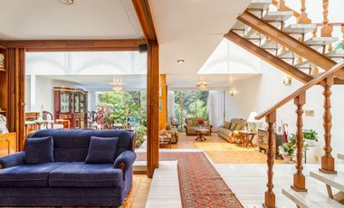 VENTA DE CASA EN VILLA COAPA CON ESPACIOS AMPLIOS Y EXCELENTE ILUMINACIÓN