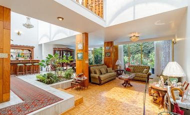 VENTA DE CASA EN VILLA COAPA CON ESPACIOS AMPLIOS Y EXCELENTE ILUMINACIÓN
