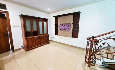 Rumah Disewakan di Cempaka Putih Tengah (Taman Solo)