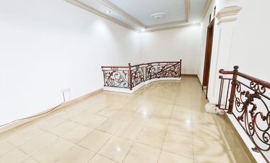 Rumah Disewakan di Cempaka Putih Tengah (Taman Solo)