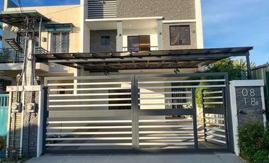 3BR House and Lot for Sale at Bf Resort Village, Talon 2, Las Pinas City