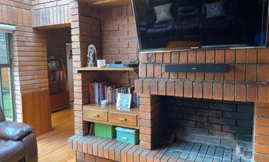 Casa - Terreno en venta para Edificio 976m2T Av. Ordóñez Lasso Cuenca