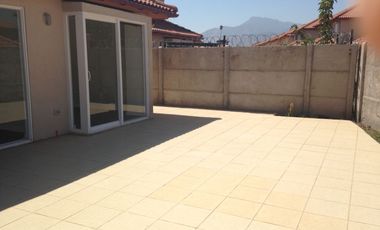 Venta Casa en Buin Villa Jardines de Linderos 3D3B patio Estacionamiento