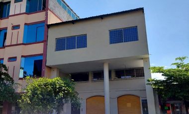 Venta o Alquiler propiedad comercial en Machala, 250m2 local y 500m2 de construccion total
