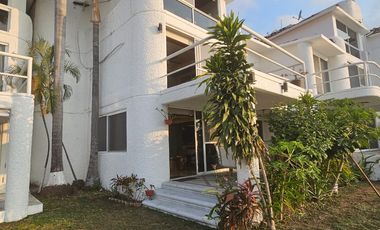 FABULOSA VILLA EN VENTA - JOYAS DE BRISAMAR, ACAPULCO, GUERRERO