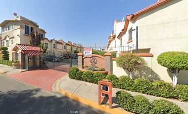 ¡Remate Bancario! Excelente Oportunidad, Bonita casa en condominio.