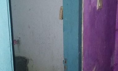 Rumah Rusak Di Bumi Agung 1 Dekat Pasar Rau