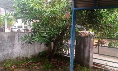 Rumah Rusak Di Bumi Agung 1 Dekat Pasar Rau