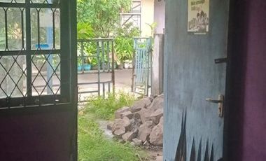 Rumah Rusak Di Bumi Agung 1 Dekat Pasar Rau