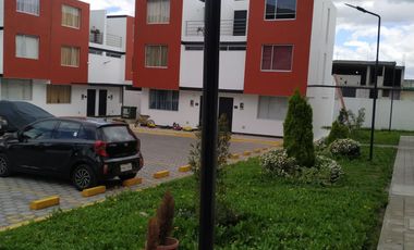 Casa de VENTA Sector Nueva Ahurora a 2 Cuadras de la Av. Mariscal Sucre, Sur de Quito