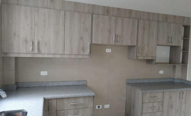 Casa de VENTA Sector Nueva Ahurora a 2 Cuadras de la Av. Mariscal Sucre, Sur de Quito