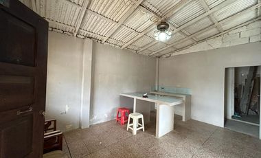 VILLAMIL PLAYAS VENDO CASA ESQUINERA DE UNA PLANTA BARRIO LA CRISTALINA