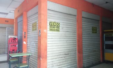 Vendo 2 Locales Comerciales Galeria Frente Al C. C. Polvos Azules - La Victoria
