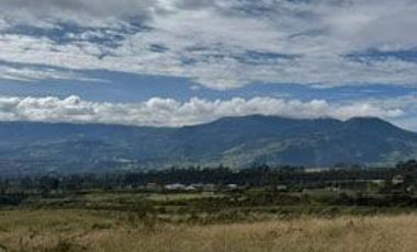 Terreno de venta en Cotacachi sector Cuicocha, 3 ha