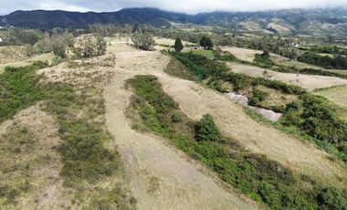 Terreno de venta en Cotacachi sector Cuicocha, 3 ha