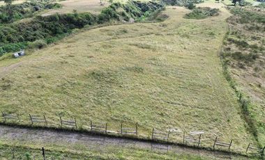 Terreno de venta en Cotacachi sector Cuicocha, 3 ha