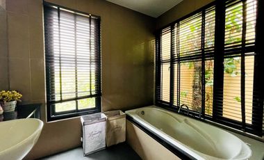 Contemporary 6 Bedroom Lanna Style Property for Sale in Hang Dong