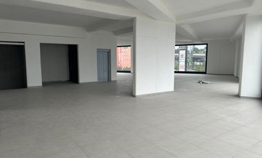 RENTA DE OFICINAS Y LOCALES COMERCIALES DE 50 m2 / 70 m2 / 100 m2